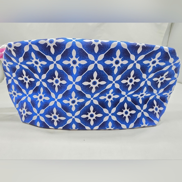 NEW! ESTEE LAUDER Blue Flower Printed  Cosmetic Makeup Bag, 2 Side Look, SAMPLES - Picture 8 of 16